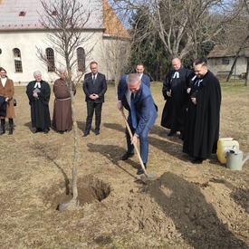 Prvý jarný deň venovali v Beckove najvýznamnejšiemu rodákovi